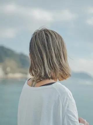 ミディアム 柳下 涼のヘアスタイル