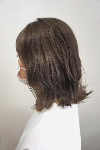 セミロング 山本 茉希のヘアスタイル