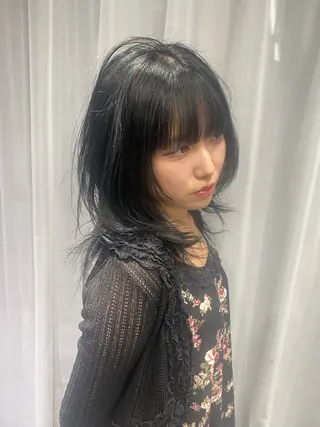 ミディアム カラー rilas博多所属・博多JYUI/ウルフ ハイトーン/デザインのヘアスタイル