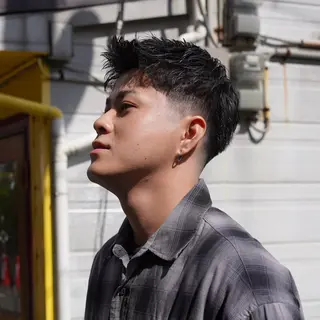 ショート GAKU 岳人のヘアスタイル