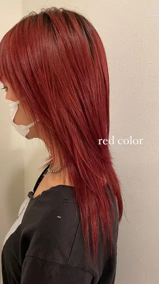 セミロング カラー ミウラナツサ /レイヤーカットのヘアスタイル