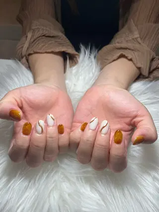 ネイル 冨田 茉優のネイルデザイン