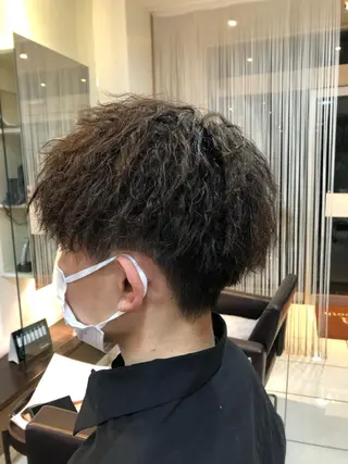 パーマ メンズ カ レラのヘアスタイル