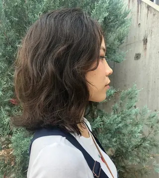 ミディアム パーマ ボブ／レイヤー／艶 🦕risa  森下のヘアスタイル