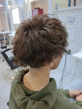 ショート パーマ アグヘアーヴィズ 永山店所属・菅原 涼のヘアスタイル