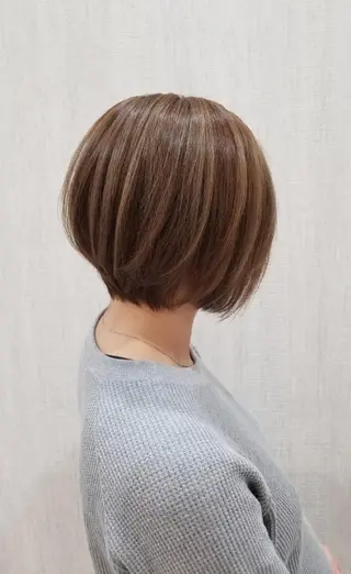 ショート カラー 顔周りレイヤーカット 髪質改善代表西村功平のヘアスタイル