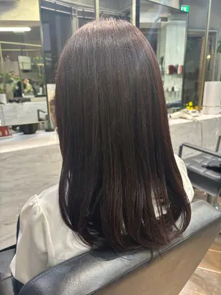 セミロング パーマ 髪質改善ストレート 🫧ちひろ🫧のヘアスタイル