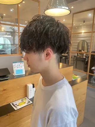 パーマ メンズ 尾崎 弘和のヘアスタイル