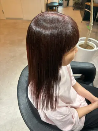 カラー aina / n.w.hのヘアスタイル