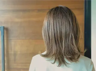 ミディアム カラー 悠 亜のマツエク・マツパデザイン