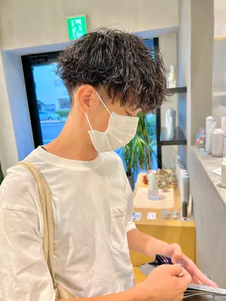 パーマ メンズ メンズパーマ/ ハイトーン/古川晴輝のヘアスタイル