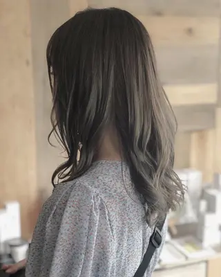 ロング カラー 柿本拓【全席完全個室 ログネオン】のヘアスタイル