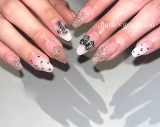 ネイル 大人可愛いネイル🎗 Hinaのネイルデザイン