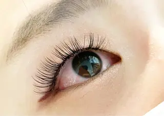 マツエク・マツパ merveilles所属・まつげ/整体/にきび ・アトピー専門サロンのマツエク・マツパデザイン