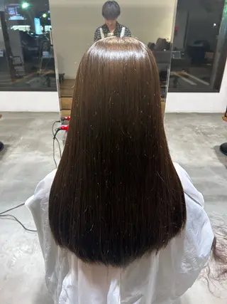 カラー tote. 成瀬晃のヘアスタイル