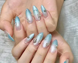 ネイル Salon de Minuit🦩のネイルデザイン