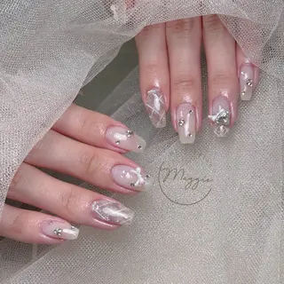 ネイル Maggie Nail🦩のネイルデザイン