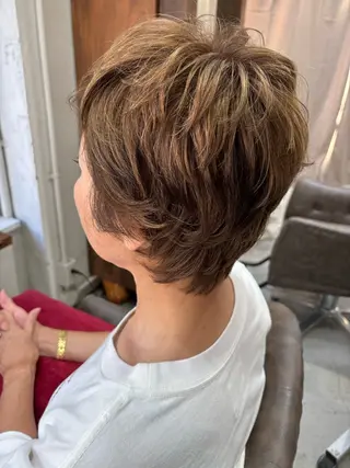 ショート カラー ショート・パーマ・デ ザインカラー/むつみのヘアスタイル