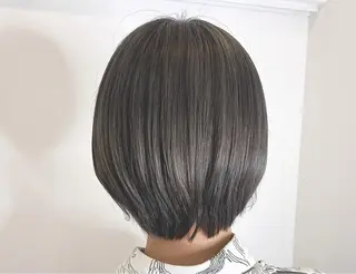 ショート カラー リルウヘアー 天王寺のヘアスタイル
