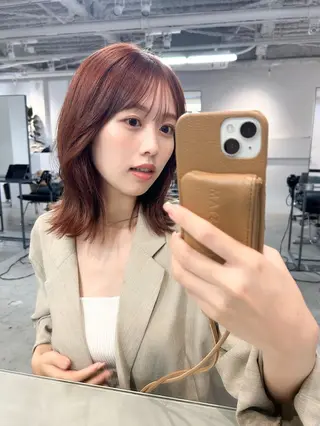 ミディアム カラー パーマ レイヤーカットのプロ 大人ヘア宮森貴志のヘアスタイル