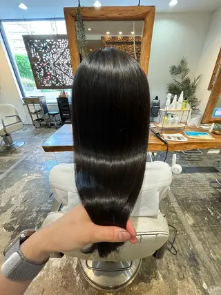 ロング putri店長 和田鈴采のヘアスタイル