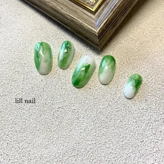 ミディアム pllia beautyのネイルデザイン