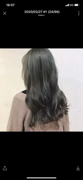 ロング カラー 藤井 貴美子のヘアスタイル