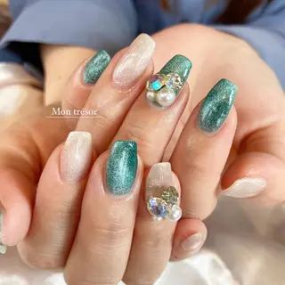 ネイル Mon trésor所属・Montrésor 名古屋ネイルサロンのネイルデザイン