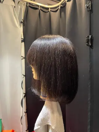 ミディアム ulQua 戸田のヘアスタイル