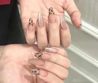 ネイル VIVIAN リサのネイルデザイン