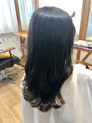 カラー 伊藤 かなのヘアスタイル