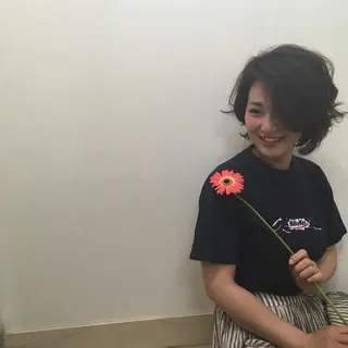 ショート カラー 福島 純子のヘアスタイル