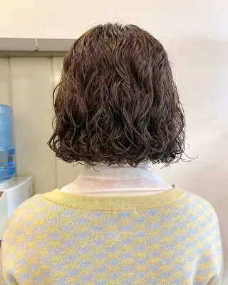 ショート 🫧柔らかパーマ/ 艶髪カラーあいり🤍のヘアスタイル