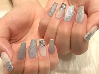 ネイル Ruri. hのネイルデザイン