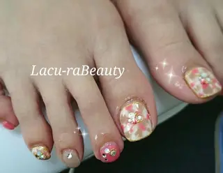 ネイル 小顔と腸の専門店 ラクーラビューティのエステ・リラクイメージ