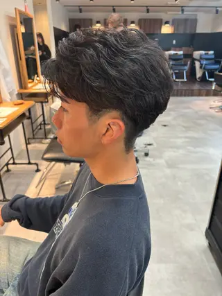 パーマ メンズ 男の理想を叶える🔥 メンズパーマ特化｜関のヘアスタイル