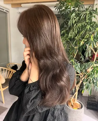 ロング 土田 愛友のヘアスタイル