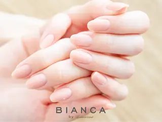 ネイル Bianca浦和🍀 suminaのネイルデザイン