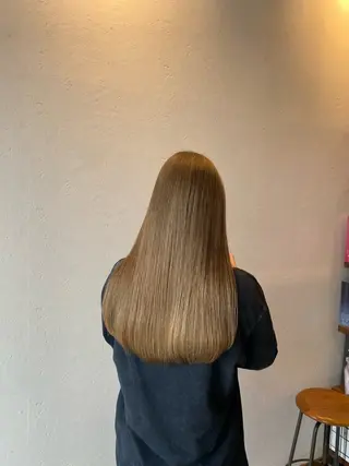 ロング 希優🌺ソムリエ /ブリーチ/カットのヘアスタイル