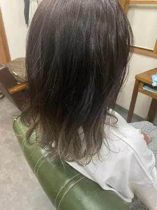 ロング 永沼 真依のヘアスタイル