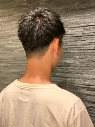 ミディアム メンズ HIROGINZAプレミアムバーバー赤坂店所属・田中 千恩のヘアスタイル