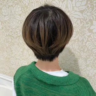 ショート 暖色系カラー🍊 オオネヨシナリのヘアスタイル