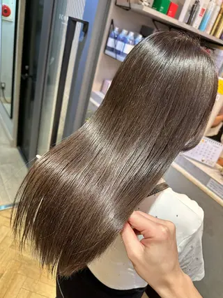 ロング カラー 髪質改善特化サロン ICONIQ天神店のヘアスタイル