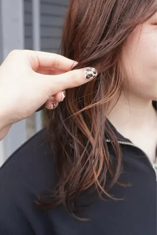 カラー momb所属・杉浦 姫菜のヘアスタイル