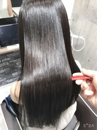 ロング Carrefour LOCO Kyogoku八潮店【カルフールロコキョウゴク】所属・LOCO Aikaのヘアスタイル