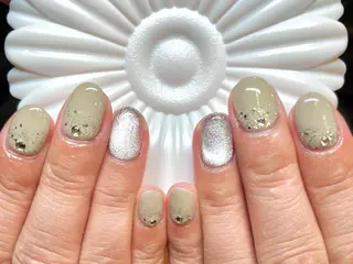 ショート カラー ネイル ネイルサロン リリーブランシュ所属・森 瑞紀のネイルデザイン