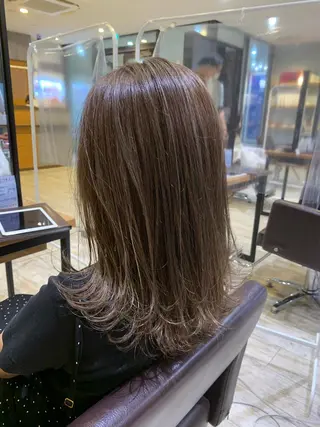 ミディアム レイヤーカット TAIKIのヘアスタイル