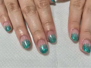 ネイル I-nails三宮店所属・KIKUUCHI Mのネイルデザイン