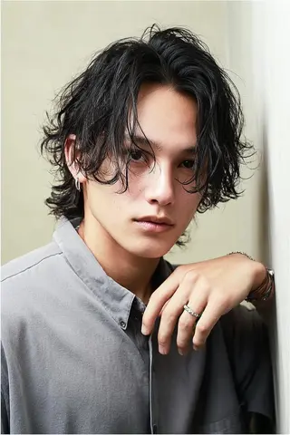 ミディアム パーマ Luana 【公式】 / メンズのヘアスタイル