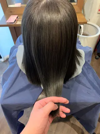 ミディアム カラー LUCIA所属・透明感カラー/ブリー チ無し/瀧田恭平のヘアスタイル